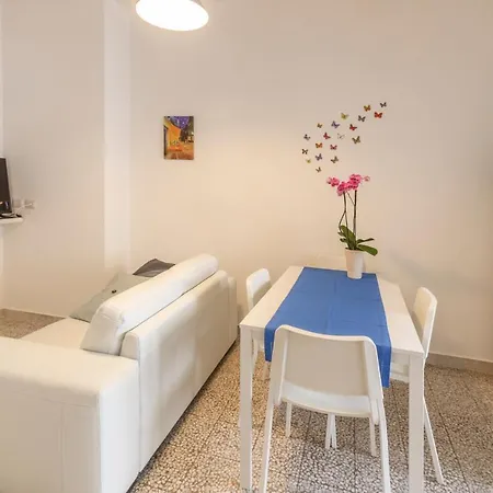 Klimt-van Gogh-dolci Impressioni Apartment